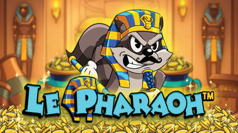 Le Pharaoh Slot Hauptbild mit Smokey dem Waschbär-Pharao in sonniger ägyptischer Landschaft